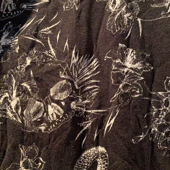 H&M men’s T-shirt - Picture 2 of 2